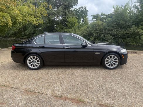 Used 2016 BMW 535i xDrive Sedan AWD/4WD image 2