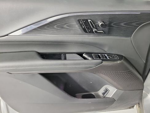 Used 2024 Cadillac Lyriq Sport RWD image 18