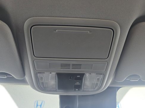 Used 2019 Honda Pilot LX image 22