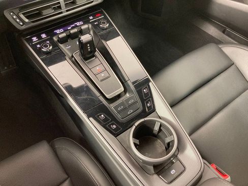 Certified 2021 Porsche 911 Carrera 4 image 14