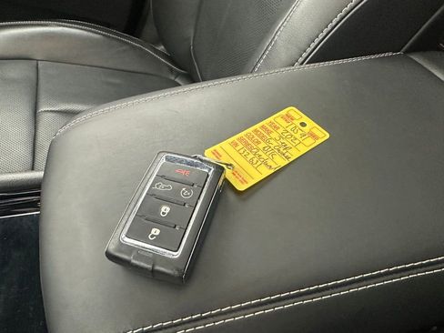 Used 2021 Jeep Grand Cherokee L Overland w/ Advanced Protech Group III image 8