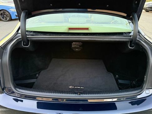 Used 2006 Lexus IS 350 image 11