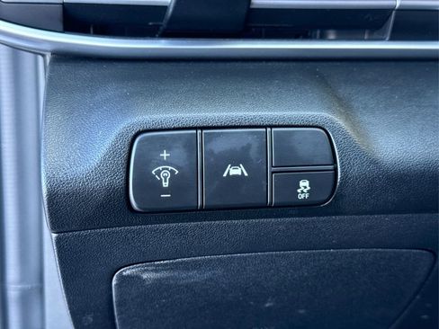 Certified 2023 Hyundai Elantra SEL w/ Convenience Package image 21