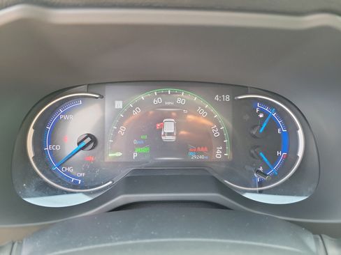 Used 2024 Toyota RAV4 LE AWD/4WD image 25