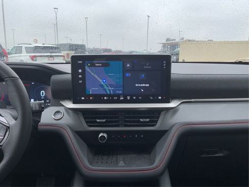 Used 2025 Ford Explorer ST-Line w/ Premium Package image 16