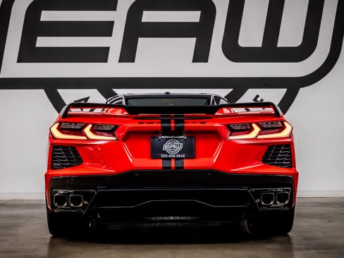 Used 2023 Chevrolet Corvette Stingray Premium Conv w/ Z51 Performance Package RWD image 10