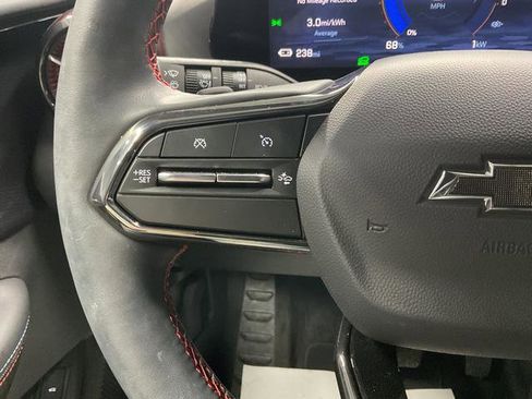 Used 2025 Chevrolet Blazer EV RS image 18