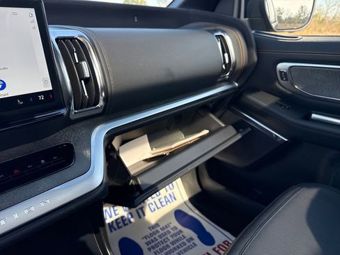 New 2026 Ford Expedition Tremor image 39