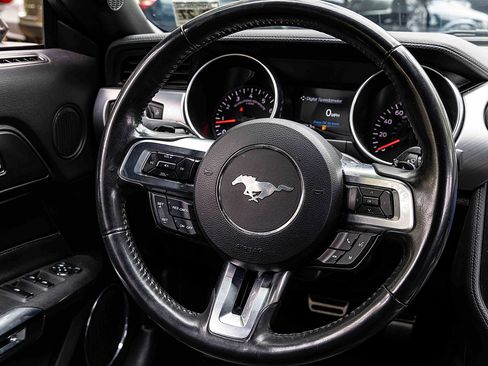 Used 2022 Ford Mustang GT Premium image 11