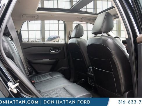 Used 2023 Nissan Rogue Platinum w/ Platinum Premium Package AWD/4WD image 21