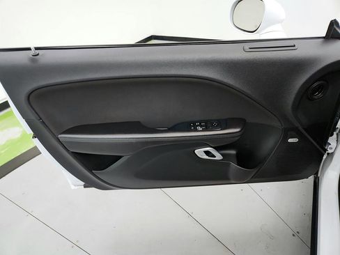 Used 2018 Dodge Challenger R/T Scat Pack RWD image 20