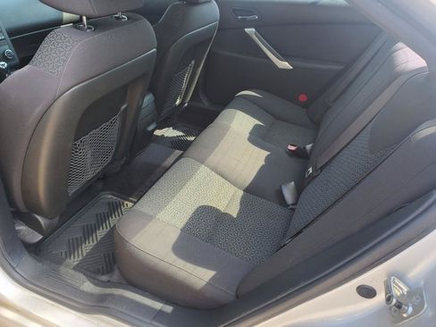 Used 2010 Pontiac G6 Sedan FWD image 12
