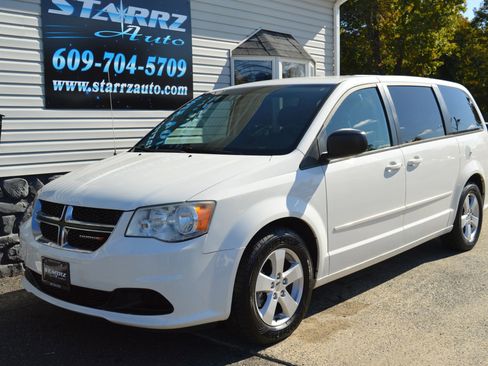 Used 2013 Dodge Grand Caravan SE image 1