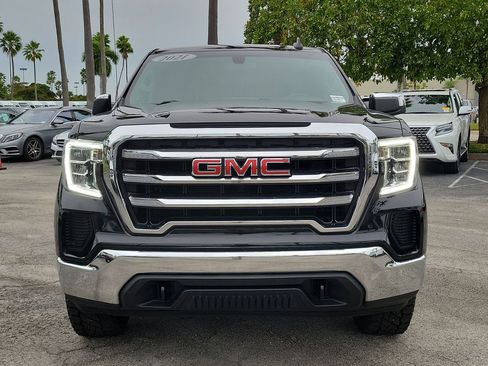 Used 2021 GMC Sierra 1500 SLE image 2