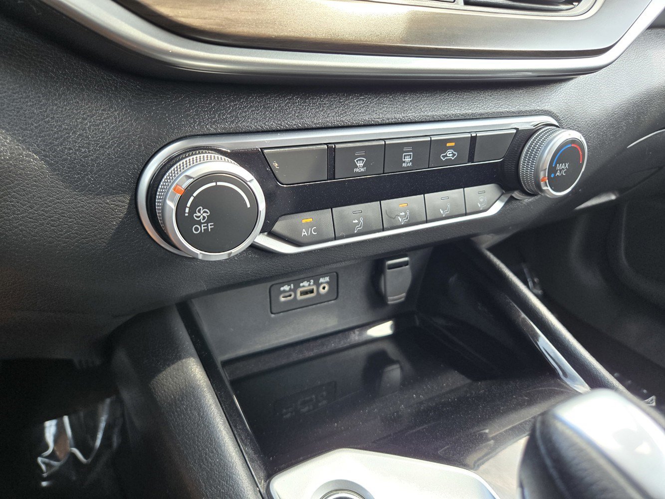 Used 2024 Nissan Altima 2.5 SV FWD image 10