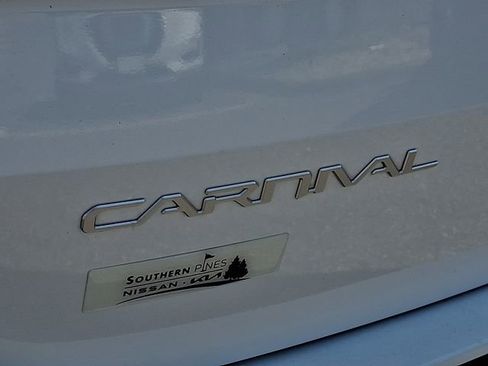 Used 2024 Kia Carnival SX Prestige FWD image 32