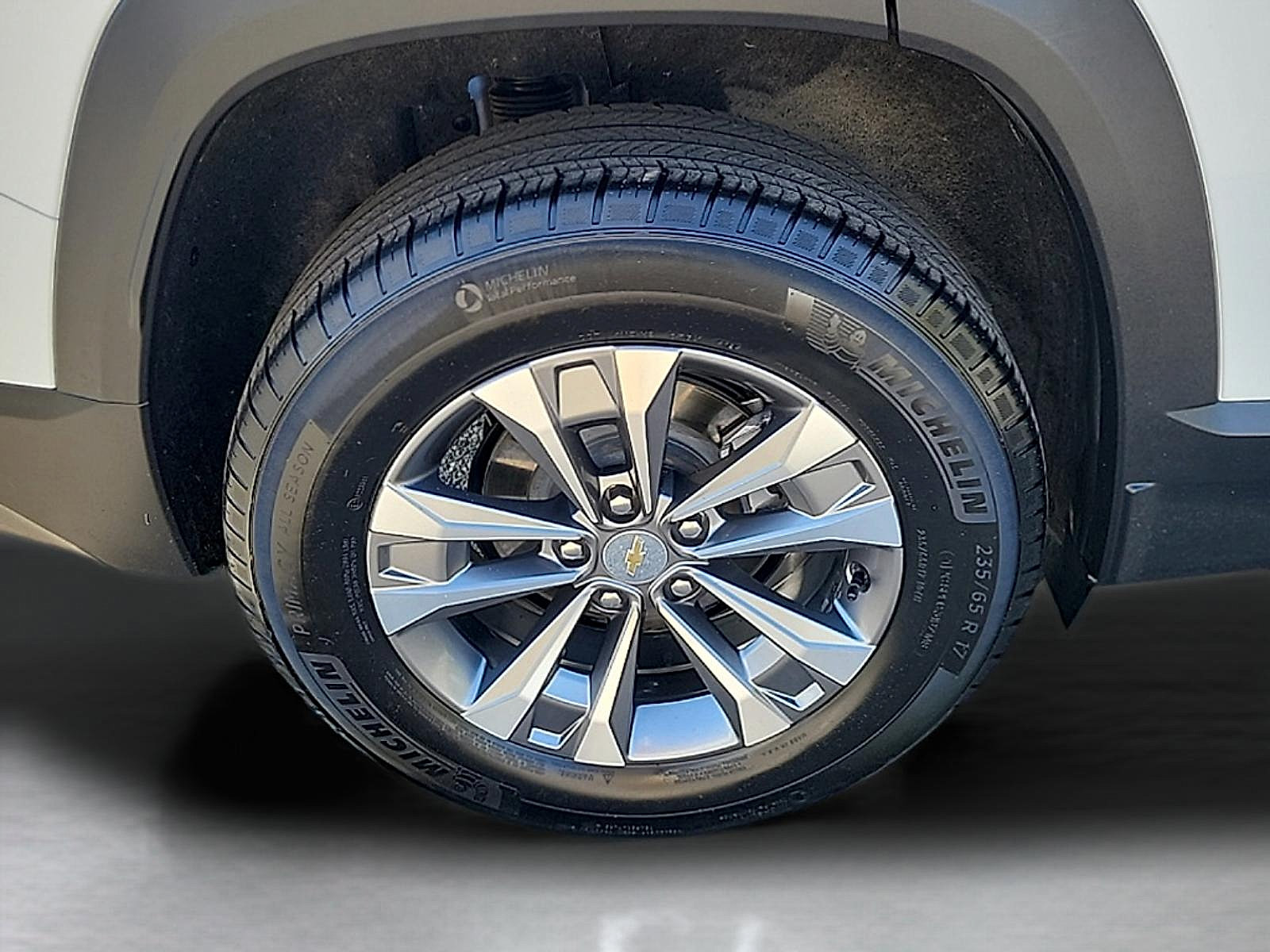 Used 2025 Chevrolet Equinox LT w/ Convenience Package II AWD/4WD image 9