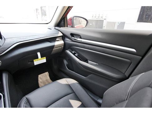 New 2025 Nissan Altima 2.5 SL image 8