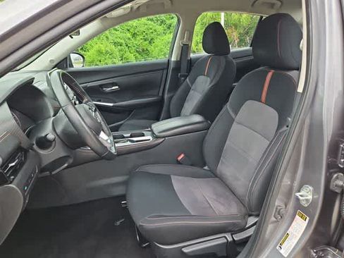 Used 2022 Nissan Sentra SR FWD image 14
