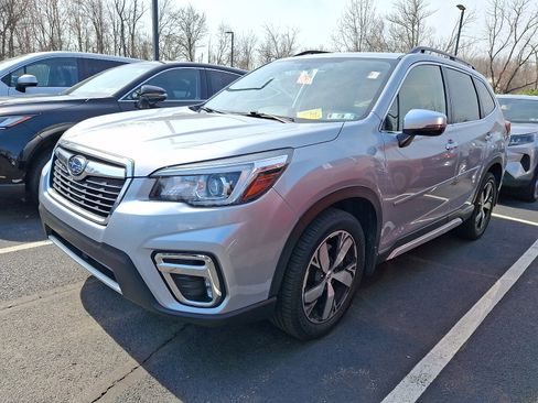 Used 2020 Subaru Forester Touring image 2