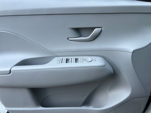 New 2025 Hyundai Kona SEL image 10