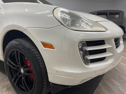 Used 2009 Porsche Cayenne AWD/4WD image 16