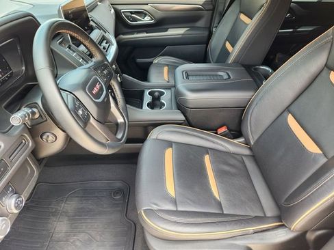 Used 2024 GMC Yukon AT4 AWD/4WD image 13