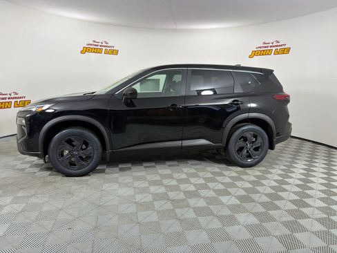 New 2026 Nissan Rogue SV AWD/4WD image 2