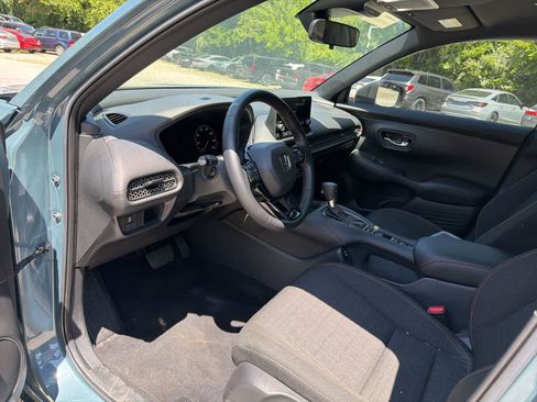 Used 2025 Honda HR-V Sport image 22