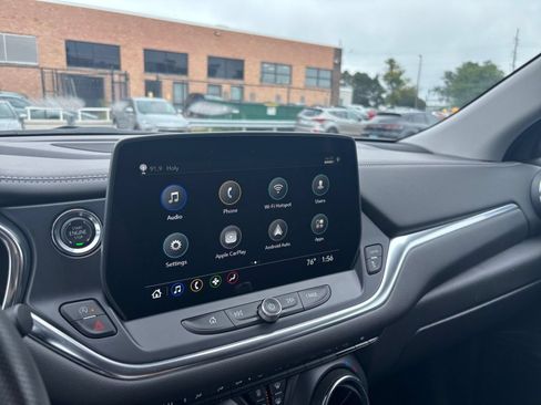 Used 2025 Chevrolet Blazer LT FWD image 20