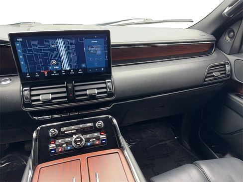 Used 2023 Lincoln Navigator Reserve image 55