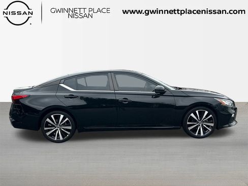 Used 2019 Nissan Altima 2.5 SR w/ SR Premium Package image 4