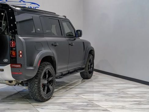 Used 2020 Land Rover Defender 110 First Edition AWD/4WD image 14