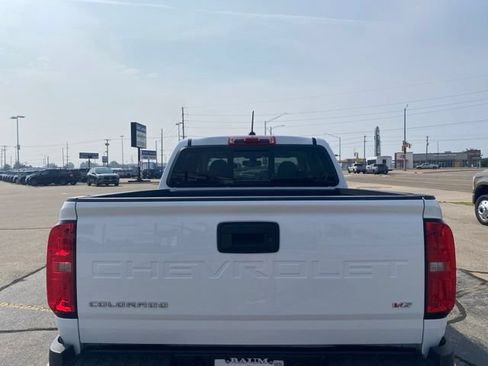 Used 2022 Chevrolet Colorado Z71 AWD/4WD image 6