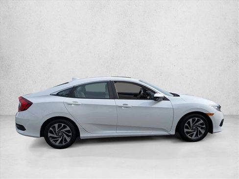 Used 2018 Honda Civic EX image 4
