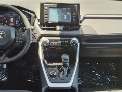 Certified 2021 Toyota RAV4 XLE AWD/4WD image 14