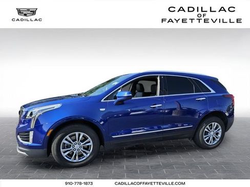 Used 2023 Cadillac XT5 Premium Luxury w/ Technology Package FWD image 1