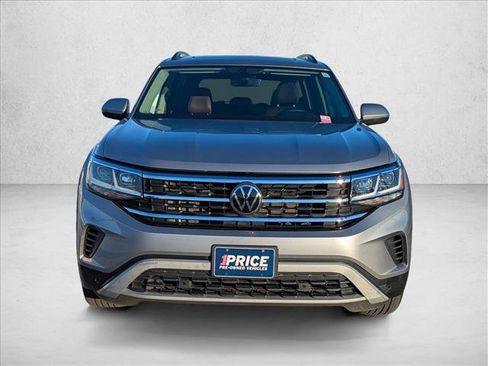 Used 2023 Volkswagen Atlas SE w/ Panoramic Sunroof Package image 2