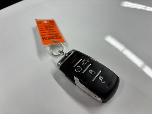 Used 2023 RAM 1500 Laramie AWD/4WD image 25