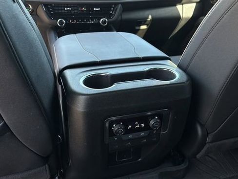 Used 2025 Chevrolet Tahoe Premier image 20