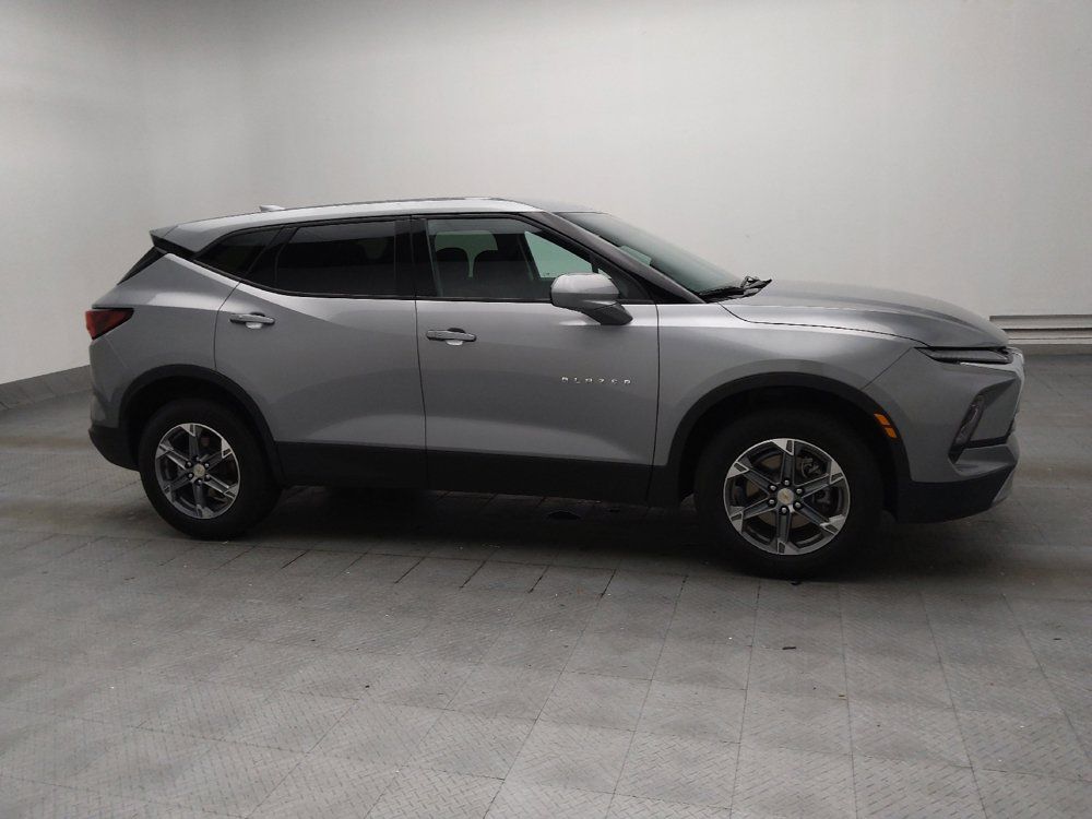 Used 2025 Chevrolet Blazer LT AWD/4WD image 11