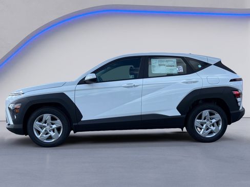 New 2026 Hyundai Kona SE image 5