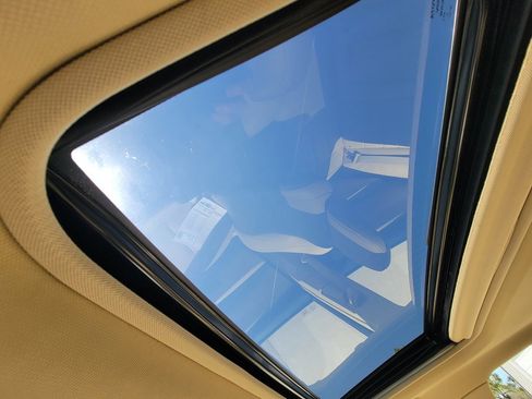 Used 2017 Toyota Camry XLE w/ Moonroof Package image 32