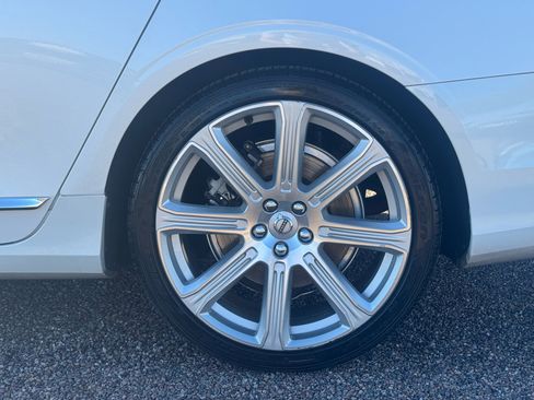 Used 2018 Volvo S90 T6 Inscription w/ Convenience Package image 8