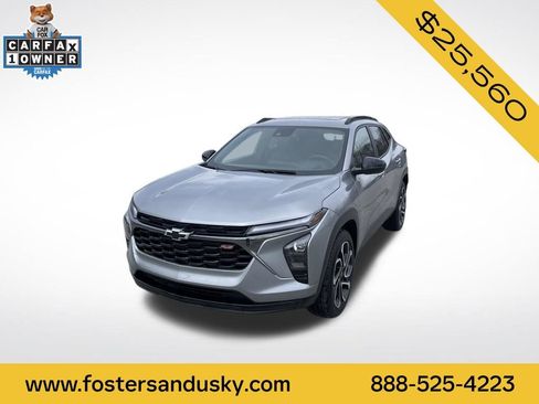 Used 2025 Chevrolet Trax RS w/ Sunroof Package image 1