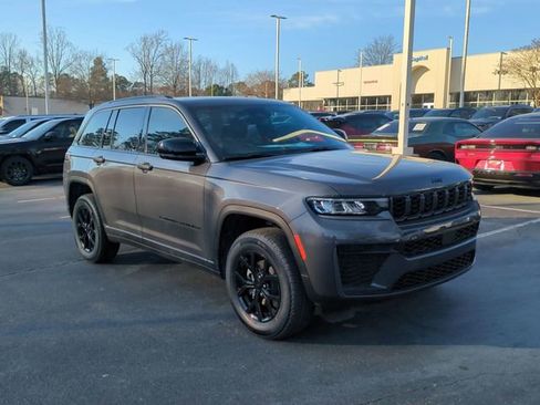 New 2026 Jeep Grand Cherokee Altitude AWD/4WD image 7