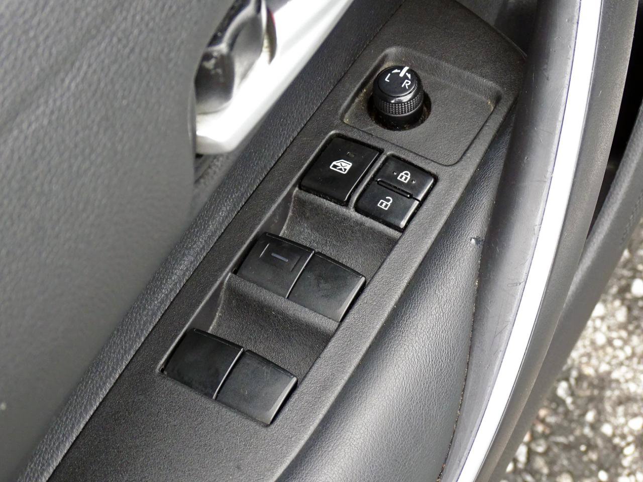 Used 2021 Toyota Corolla SE FWD image 17