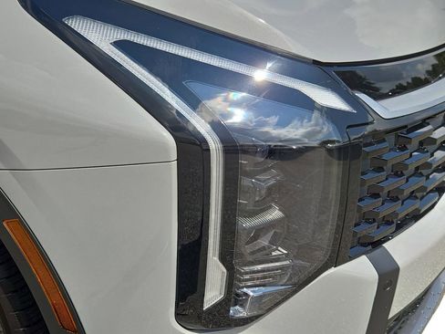 New 2026 Kia Sportage EX image 5