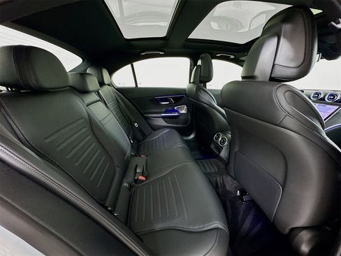Used 2023 Mercedes-Benz C 300 Sedan image 30