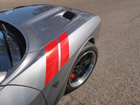 Used 2015 Dodge Challenger SRT Hellcat RWD image 39